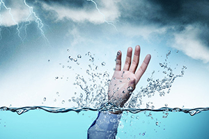 闫瑞祥：黄金四小时阻力下右侧空对待，原油震荡承压