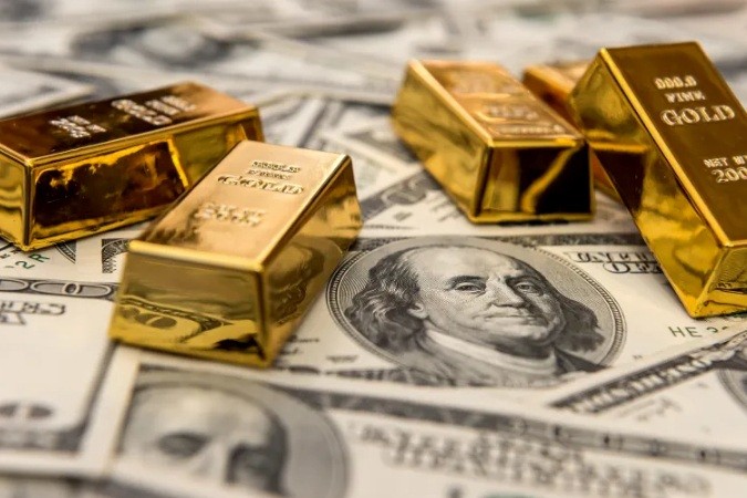 今日黄金交易提醒：经济疲软信号频现 降息预期持挥之不去 黄金新征程再度启航？